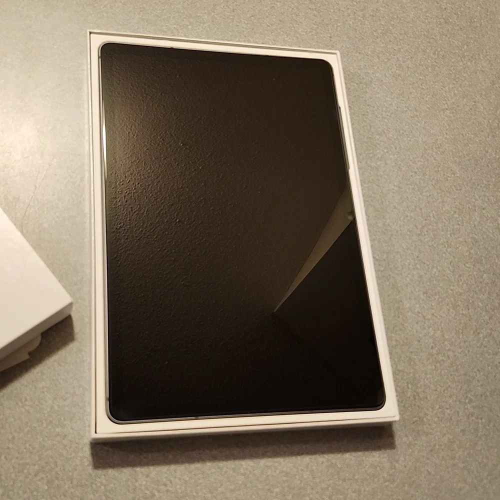 Samsung tab S9 FE 128gb storage